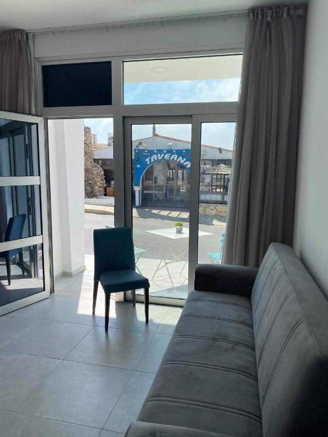 Ellenapa Apts & Studios 아이아 나파 외부 사진